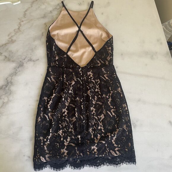 ASTR The Label Black & Nude Lace Overlay Sleeveless Mini Dress Size S Small NWOT - Picture 4 of 13